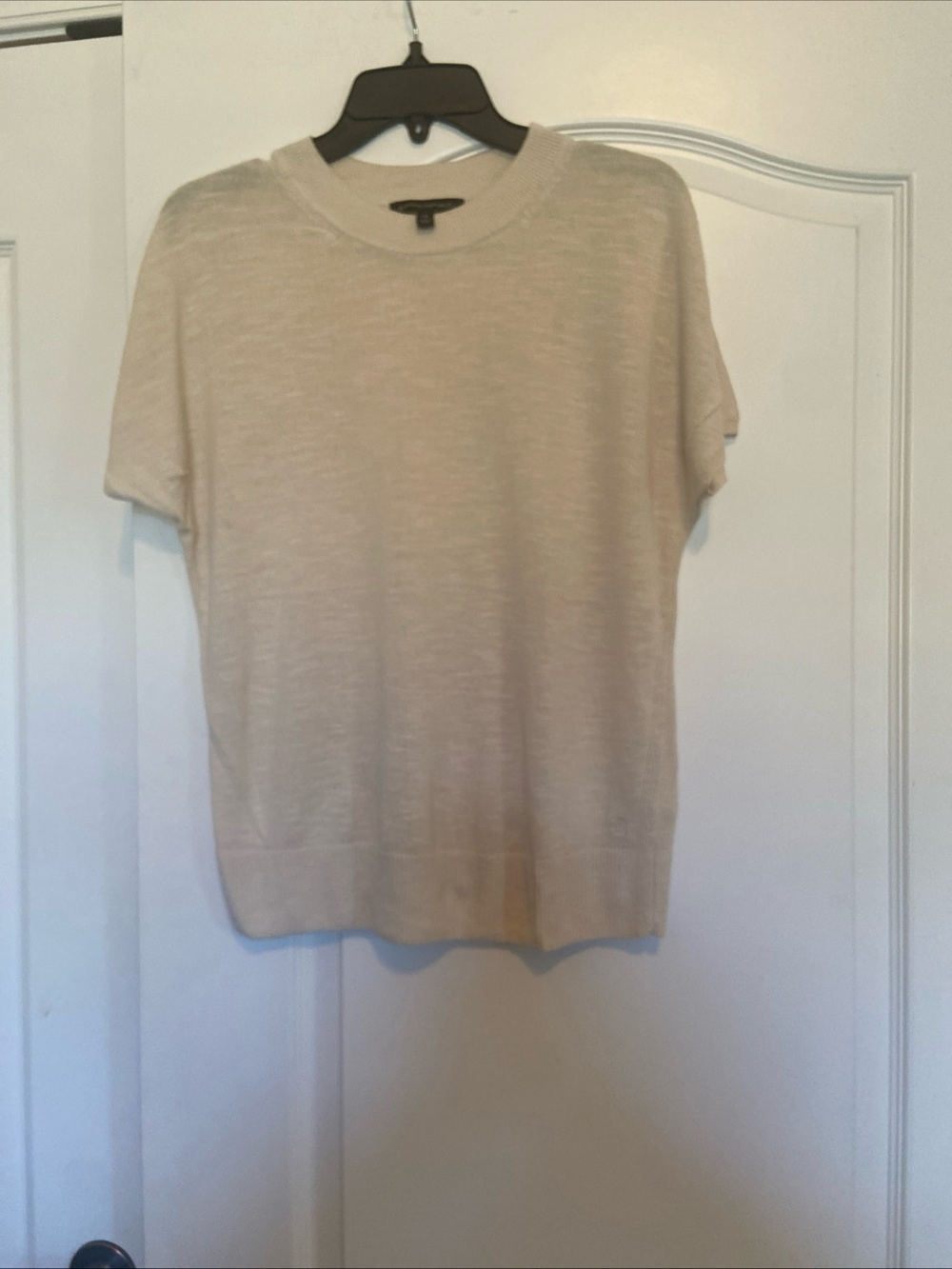 Banana Republic Cream Short-Sleeve Crew Neck Sweater